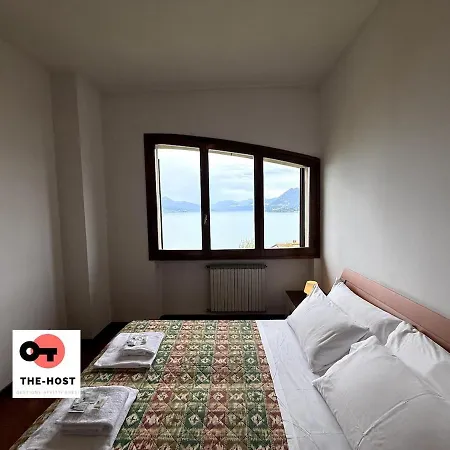 Between Greenery And The Lake, A In Villa *